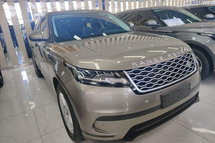 Used Land Rover Range Velar 2020 P250 Front Right 45 Deg