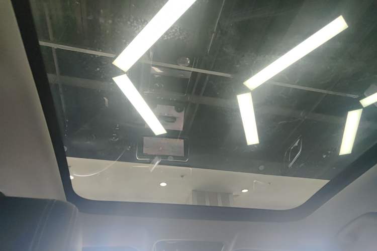 Used Land Rover Range Velar 2020 P250 Headliner