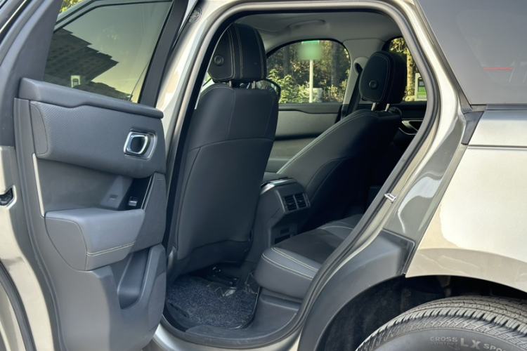 Used Land Rover Range Velar 2020 P250 Interior 4