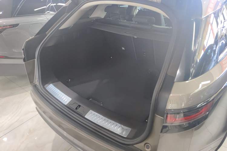 Used Land Rover Range Velar 2020 P250 Trunk