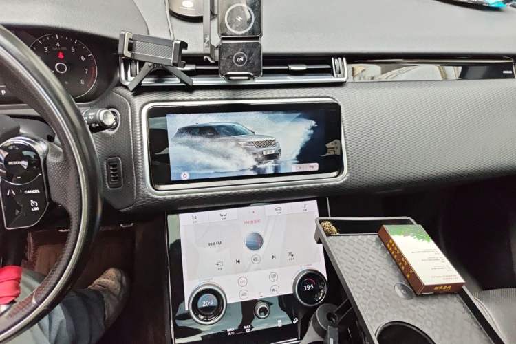 Used Land Rover Range Velar 2020 P340 R-DYNAMIC S Audio And AC Panel