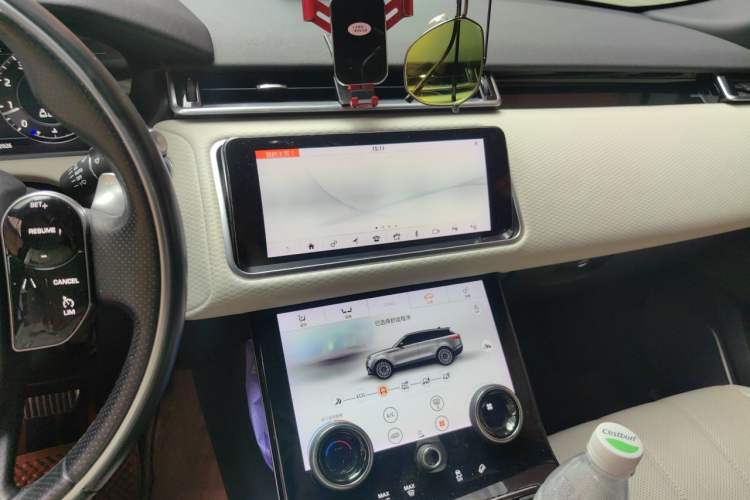 Used Land Rover Range Velar 2020 P380 R-DYNAMIC HSE Audio And AC Panel