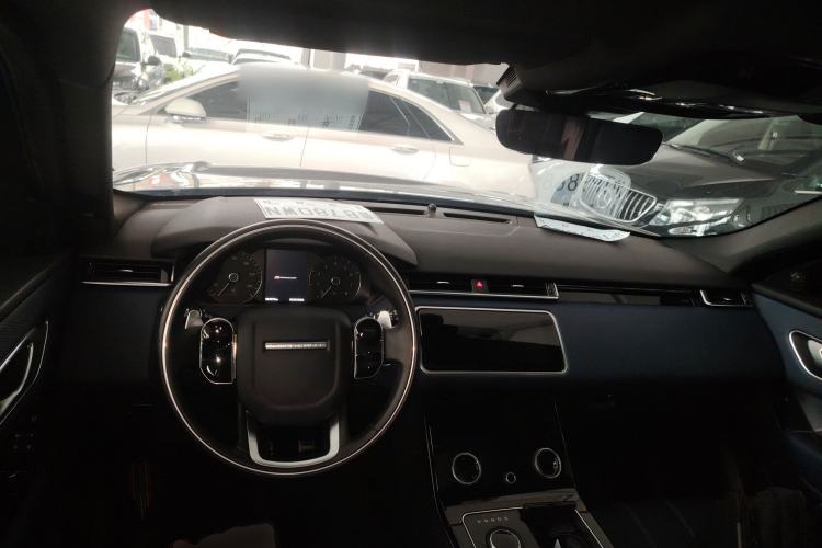 Used Land Rover Range Velar 2020 P250 R-DYNAMIC S Center Console
