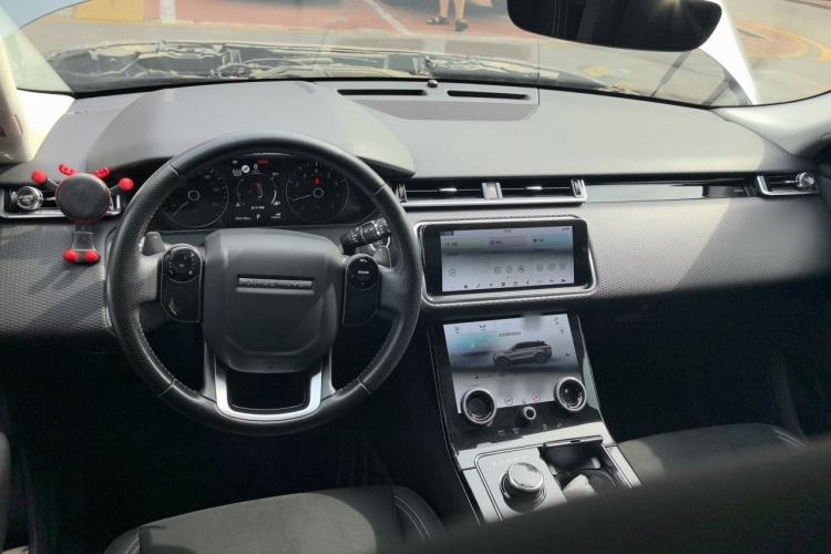 Used Land Rover Range Velar 2020 P250 Center Console