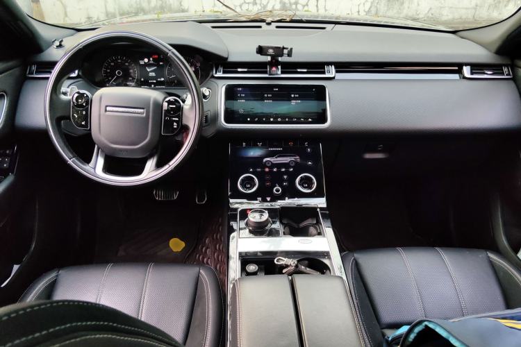 Used Land Rover Range Velar 2020 P250 R-DYNAMIC S Center Console