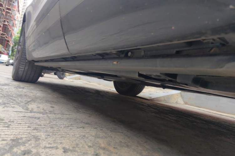Used Land Rover Range Velar 2020 P380 R-DYNAMIC HSE Chassis Rear Left