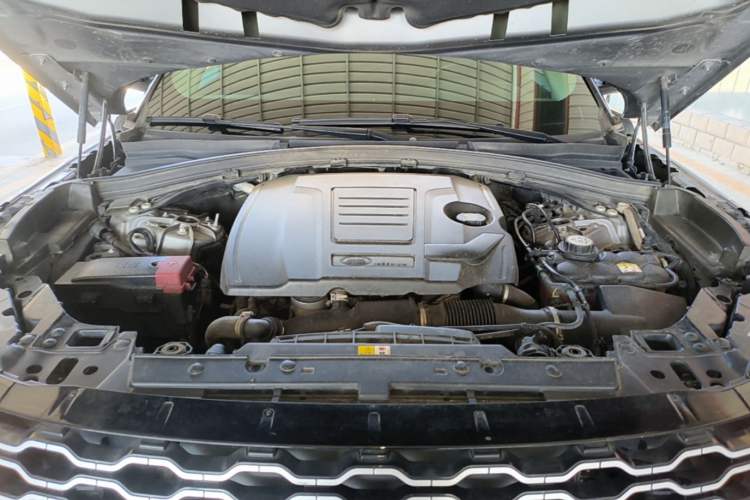 Used Land Rover Range Velar 2020 P250 Engine Bay