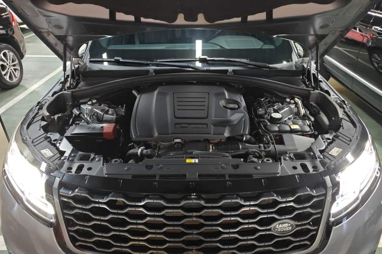 Used Land Rover Range Velar 2020 P250 R-DYNAMIC S Engine Bay