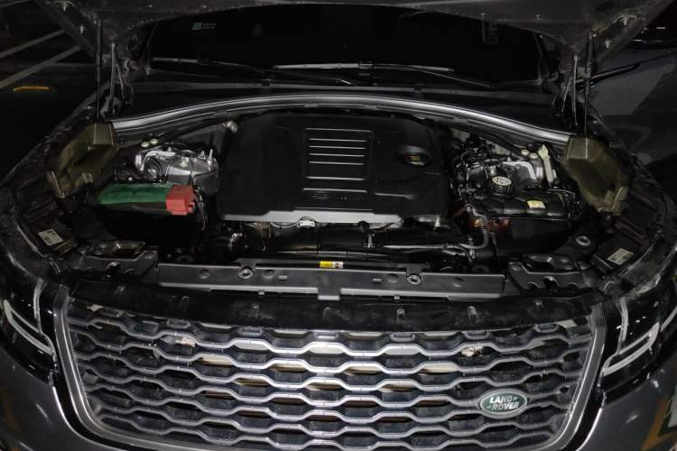 Used Land Rover Range Velar 2020 P250 R-DYNAMIC S Engine Bay