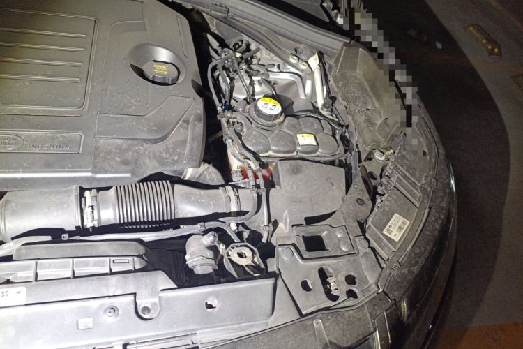 Used Land Rover Range Velar 2020 P250 R-DYNAMIC S Engine Bay Left