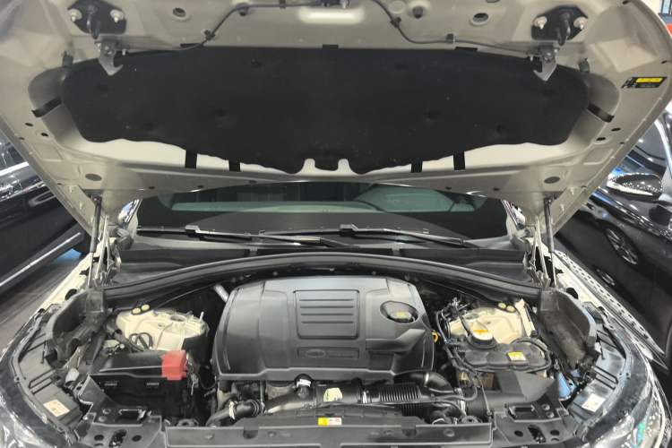 Used Land Rover Range Velar 2020 P250 R-DYNAMIC S Engine Bay