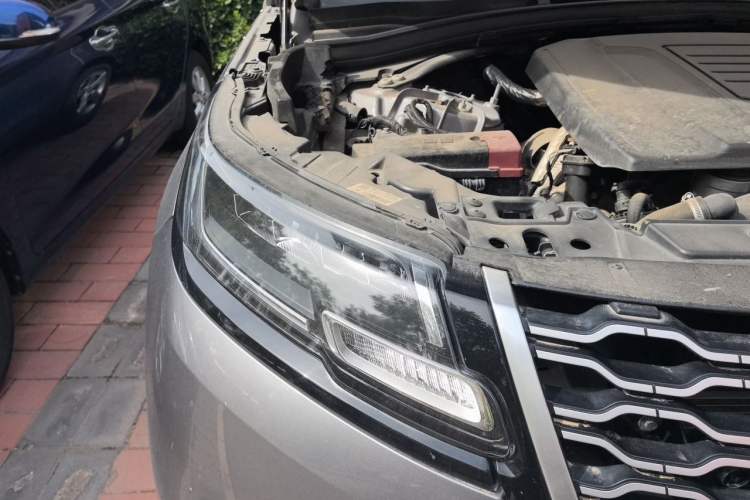 Used Land Rover Range Velar 2020 P250 Engine Bay Right
