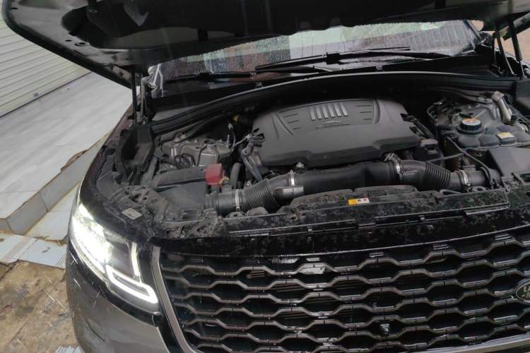 Used Land Rover Range Velar 2020 P380 R-DYNAMIC HSE Engine Bay Right