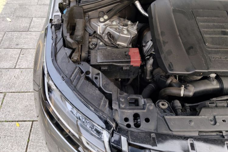 Used Land Rover Range Velar 2020 P250 R-DYNAMIC S Engine Bay Right