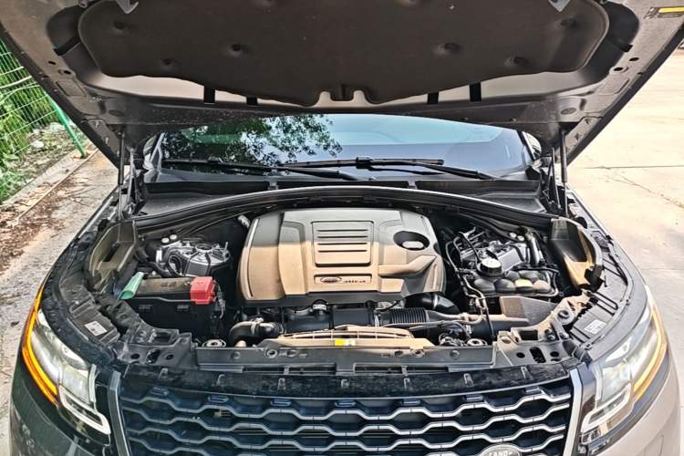 Used Land Rover Range Velar 2020 P250 R-DYNAMIC S Engine Bay