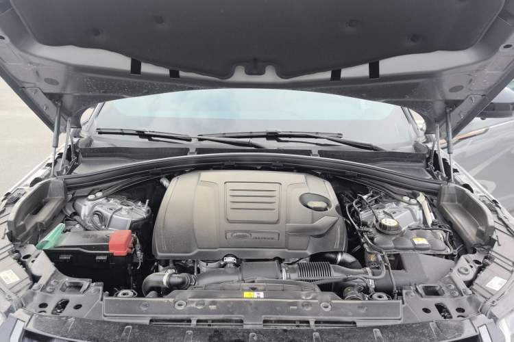 Used Land Rover Range Velar 2020 P250 R-DYNAMIC S Engine Bay
