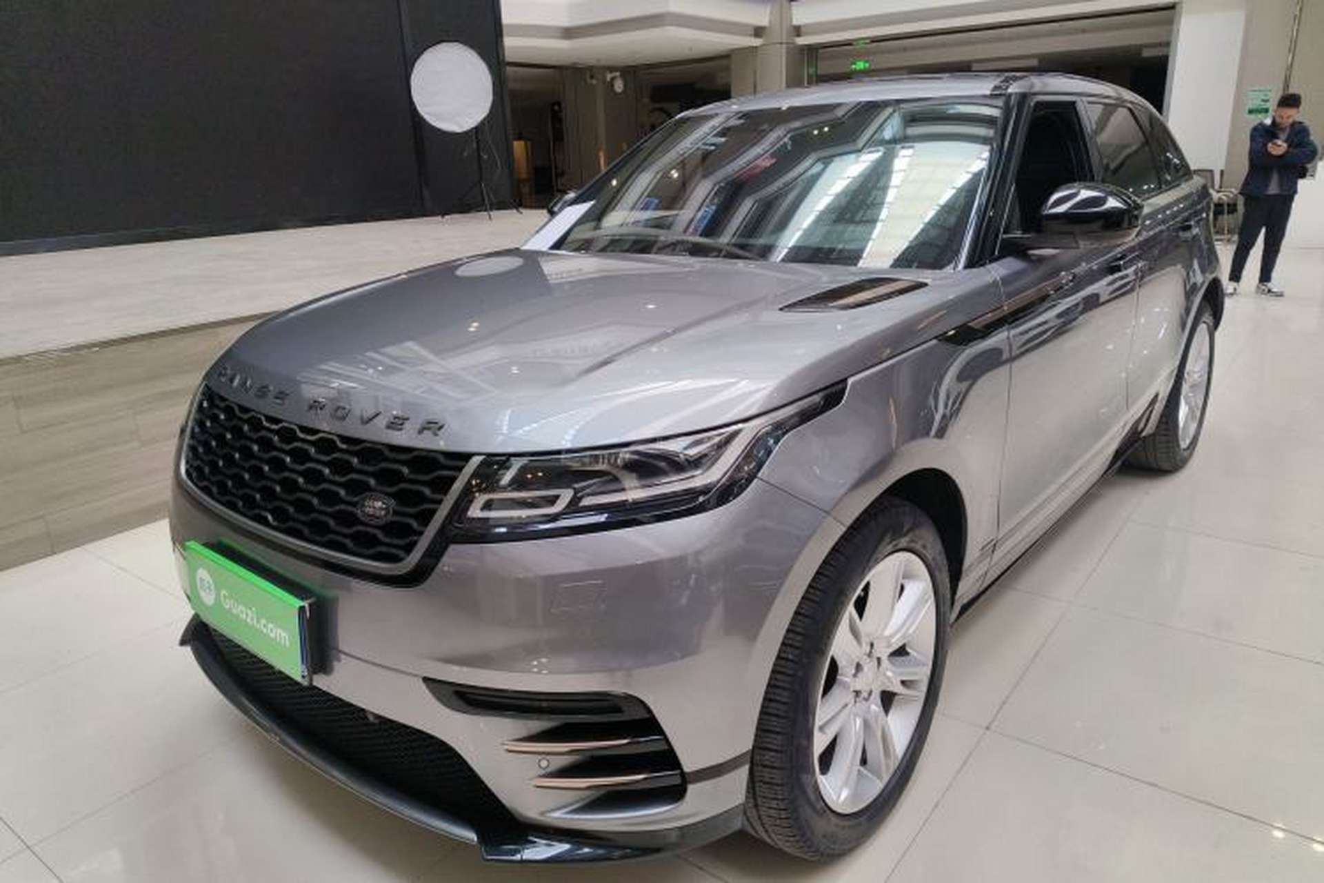 Used Land Rover Range Velar 2020 P250 R-DYNAMIC S Front Left 45 Deg