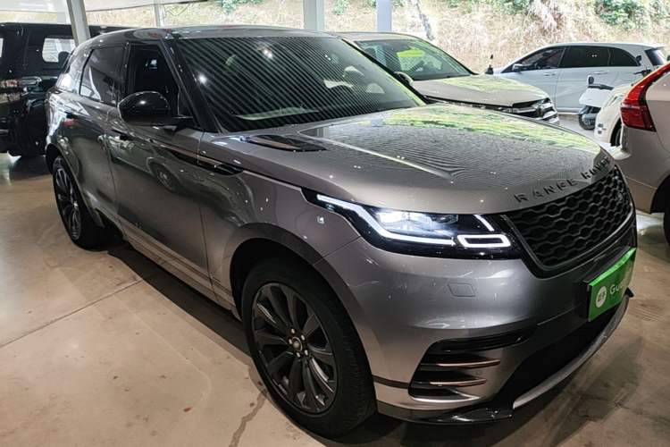 Used Land Rover Range Velar 2020 P340 R-DYNAMIC S Front Right 45 Deg
