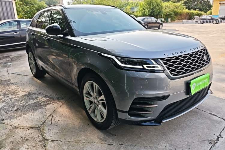 Used Land Rover Range Velar 2020 P250 R-DYNAMIC S Front Right 45 Deg