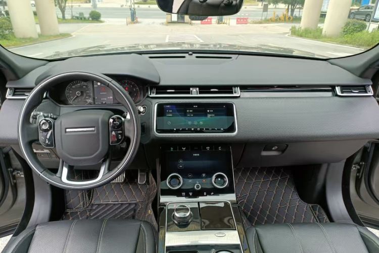 Used Land Rover Range Velar 2020 P250 R-DYNAMIC S Interior 1