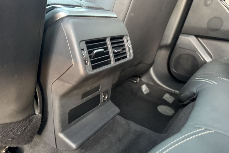 Used Land Rover Range Velar 2020 P250 Interior 1