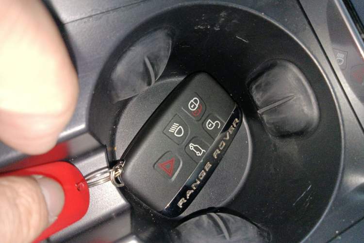 Used Land Rover Range Velar 2020 P340 R-DYNAMIC S Interior 1