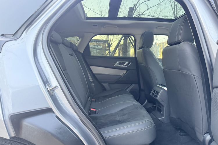 Used Land Rover Range Velar 2020 P250 Interior 10