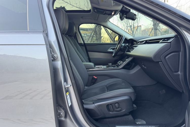 Used Land Rover Range Velar 2020 P250 Interior 11