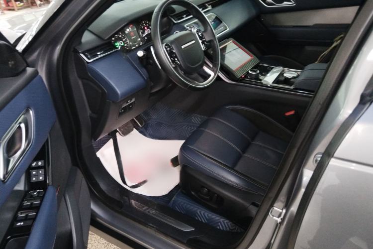 Used Land Rover Range Velar 2020 P250 R-DYNAMIC S Interior 3