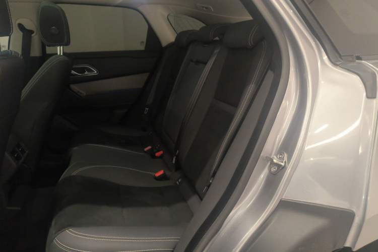 Used Land Rover Range Velar 2020 P250 Interior 4