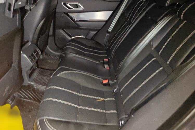 Used Land Rover Range Velar 2020 P340 R-DYNAMIC S Interior 4