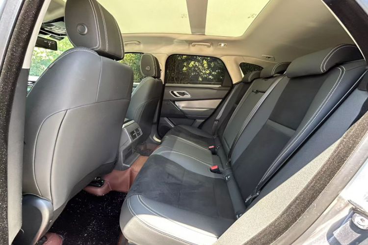 Used Land Rover Range Velar 2020 P250 Interior 4