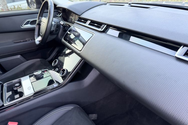 Used Land Rover Range Velar 2020 P250 Interior 4