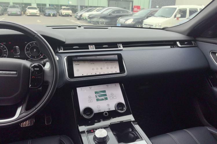 Used Land Rover Range Velar 2020 P250 R-DYNAMIC S Interior 4