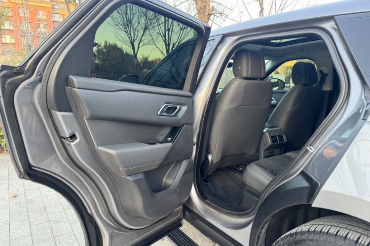 Used Land Rover Range Velar 2020 P250 Interior 5