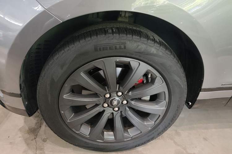 Used Land Rover Range Velar 2020 P340 R-DYNAMIC S Left Front Wheel Hub