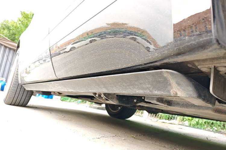 Used Land Rover Range Velar 2020 P250 R-DYNAMIC S Left Side Sill