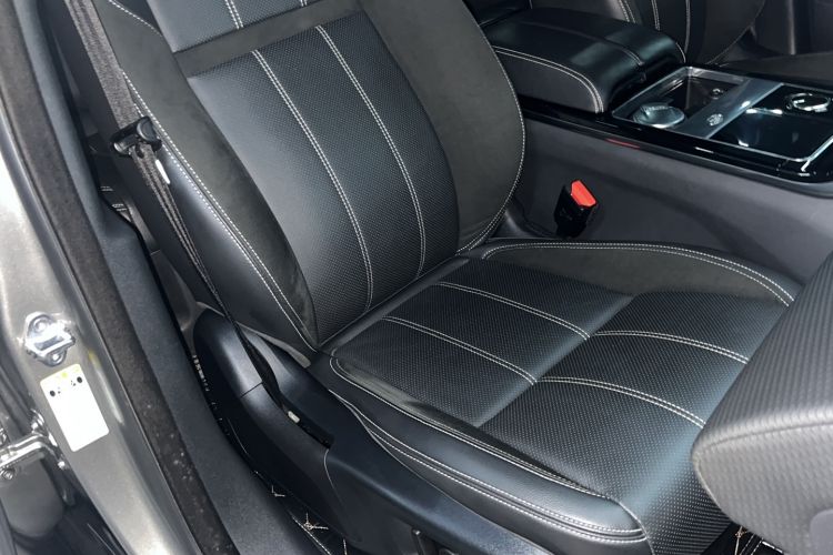 Used Land Rover Range Velar 2020 P250 R-DYNAMIC S Right Front Seat