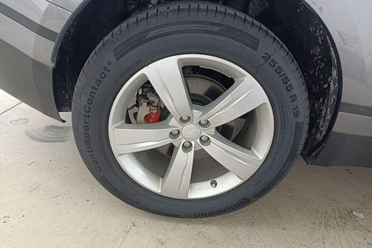 Used Land Rover Range Velar 2020 P250 Right Rear Wheel Hub