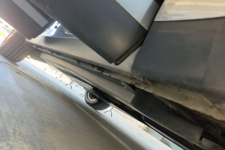 Used Land Rover Range Velar 2020 P250 Right Side Sill