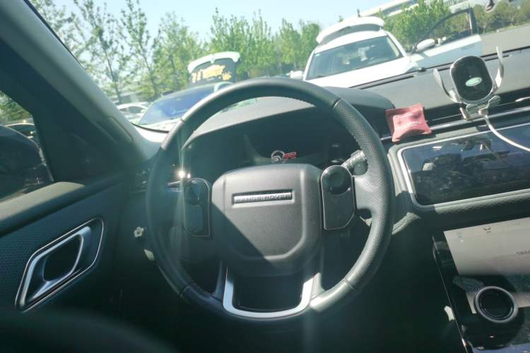 Used Land Rover Range Velar 2020 P250 Steering Wheel