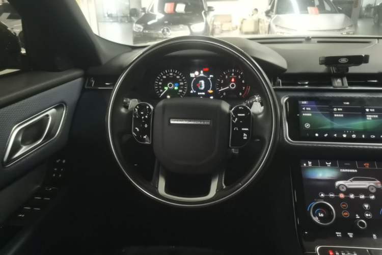 Used Land Rover Range Velar 2020 P250 R-DYNAMIC S Steering Wheel