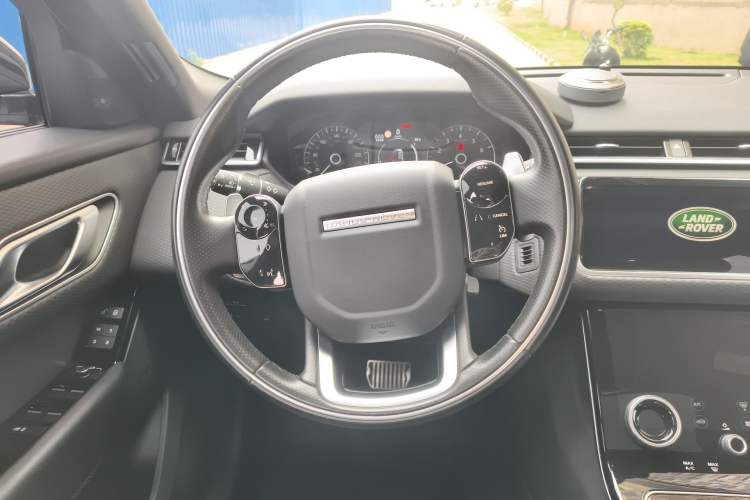 Used Land Rover Range Velar 2020 P250 R-DYNAMIC S Steering Wheel