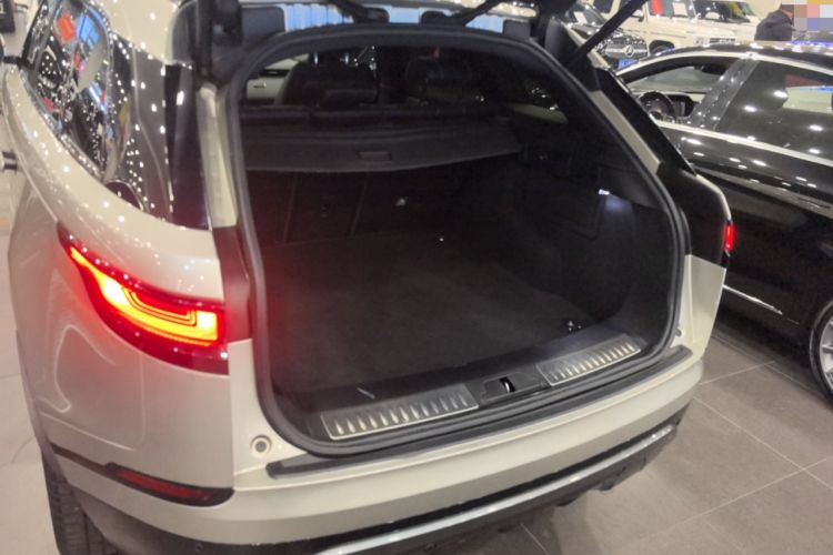 Used Land Rover Range Velar 2020 P250 R-DYNAMIC S Trunk