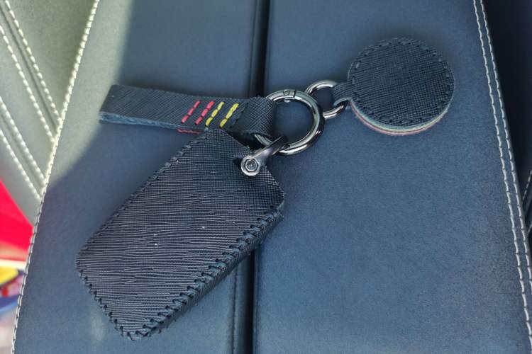 Used Land Rover Range Velar 2020 P250 Vehicle Key