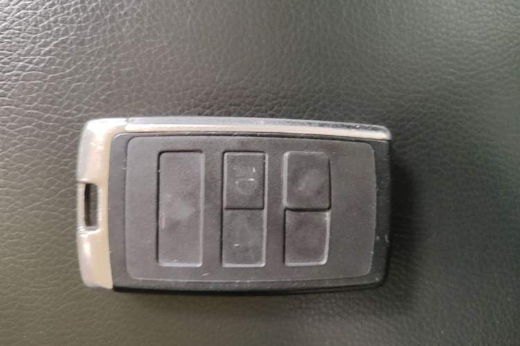 Used Land Rover Range Velar 2020 P250 R-DYNAMIC S Vehicle Key