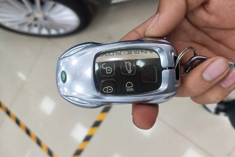 Used Land Rover Range Velar 2020 P250 R-DYNAMIC S Vehicle Key