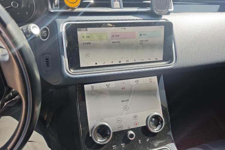 Used Land Rover Range Velar 2020 P250 R-DYNAMIC S Audio And AC Panel