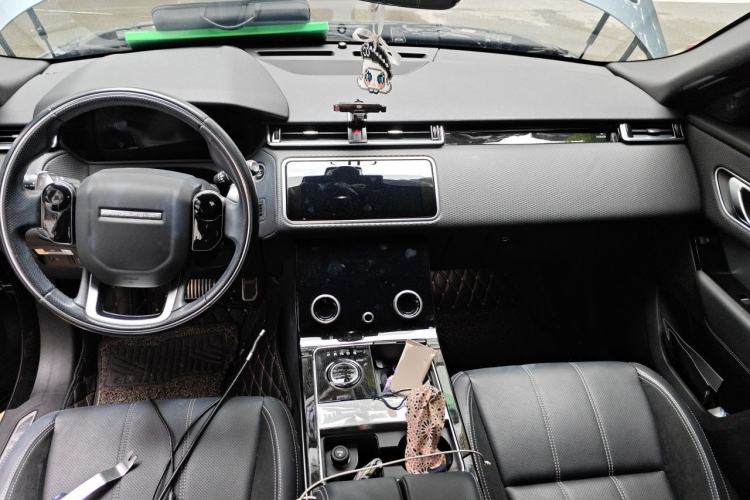 Used Land Rover Range Velar 2020 P250 R-DYNAMIC S Center Console