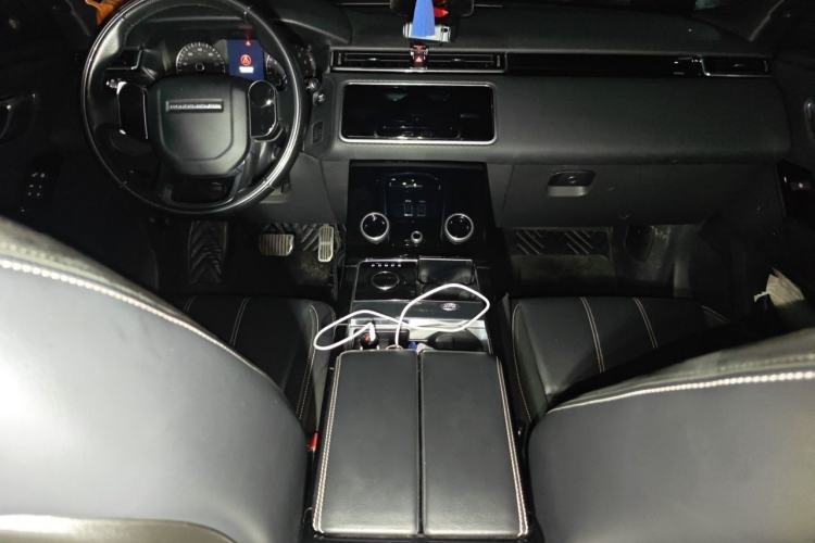 Used Land Rover Range Velar 2020 P340 R-DYNAMIC S Center Console
